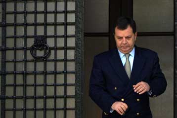 Με νέα μέτρα κατά της εγκληματικότητας απαντά στις καταγγελίες του ΠΑΣΟΚ ο Π.Χηνοφώτης