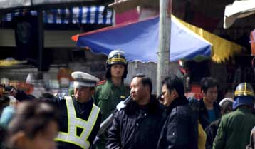 Όπλα σε ναό βουδιστών στο Θιβέτ ισχυρίζονται ότι ανακάλυψαν οι κινεζικές Αρχές