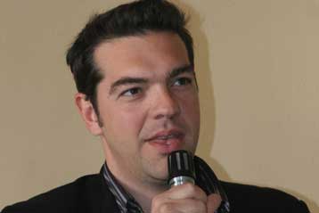 Την εργασιακή ανασφάλεια και την ανεργία κατήγγειλε ο Αλ.Τσίπρας