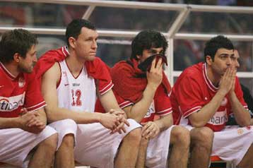 Παρουσία των φιλάθλων ο αγώνας του Ολυμπιακού στο ΣΕΦ κόντρα στην ΑΕΛ