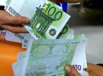 Αισθητή πτώση για ακάλυπτες επιταγές και απλήρωτες συναλλαγματικές το Μάρτιο