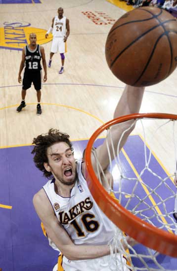 Πρώτη θέση για τους Λέικερς στη Δύση και πλεονέκτημα έδρας εν όψει πλέι οφ