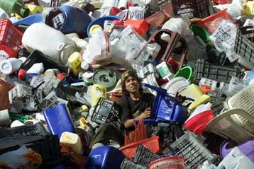 Νέες ανησυχίες για συστατικό των πλαστικών μπουκαλιών