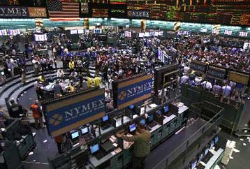 Νέο ιστορικό ρεκόρ για το πετρέλαιο, έφθασε τα 115,54 δολάρια