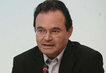 Με τρίλεπτες συνεντεύξεις οι προσλήψεις στην Πυροσβεστική, καταγγέλλει το ΠΑΣΟΚ