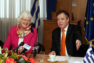 Αμετακίνητη η Κομισιόν στην απόφαση για περικοπή του 50% της επιδότησης στα καπνά