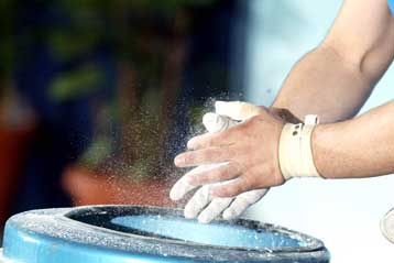 Δεκαέξι άτομα θα εξετάσει μετά το Πάσχα ο εισαγγελέας για την υπόθεση ντόπινγκ