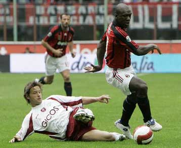 Αγκαλιά με τον τίτλο η Ίντερ, «τεσσάρα» της Γιουβέντους, νίκη για τη Μίλαν