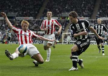 Πανηγυρίζει την παραμονή της η Νιούκαστλ, άμεσος κίνδυνος για Μπέρμιγχαμ