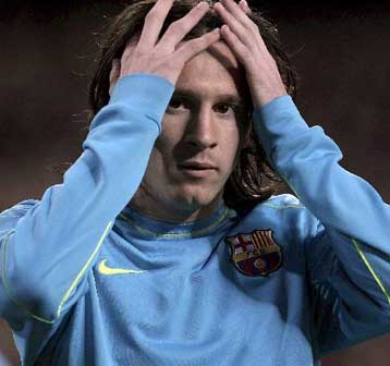 Παίζει ο Μέσι κόντρα στη Μάντσεστερ Γιουνάιτεντ