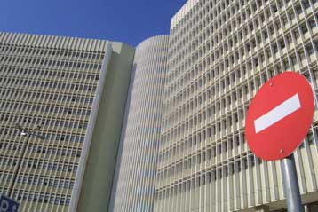 Το ΠΑΣΟΚ μιλά για «μεγάλο πολιτικό-οικονομικό σκάνδαλο εκποίησης του ΟΤΕ» και ζητά εξηγήσεις