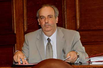 Ελεύθερος μετά την απολογία του o Ευγένιος Παπαδόπουλος