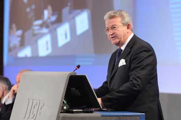 Αλλαγή του ενεργειακού ισοζυγίου της χώρας, επιδιώκει η κυβέρνηση, λέει ο Χρ.Φώλιας