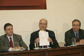 Στη δημοσιότητα το πόρισμα Κουκιάδη για τις αλλαγές στην αγορά εργασίας