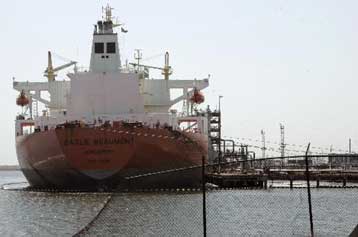 Προβλέψεις για άνοδο των τιμών του πετρελαίου στα 150 δολάρια ως το φθινόπωρο