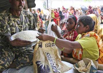 Νέο ρεκόρ για την τιμή του ρυζιού εν μέσω φόβων για περικοπές στις εξαγωγές της Ταϊλάνδης