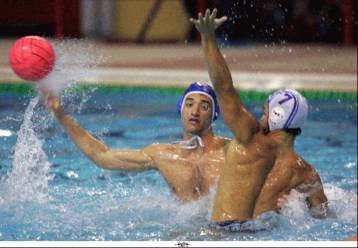 Πρόσω ολοταχώς για τον τίτλο ο Ολυμπιακός, 12-9 επί του Εθνικού