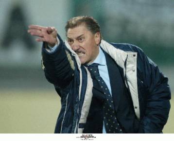 Επιστροφή στον πάγκο της Ξάνθης για Ματζουράκη