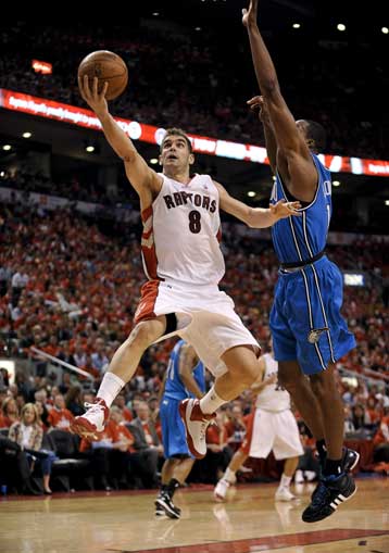 Ζωντανές οι ελπίδες πρόκρισης για Ράπτορς, Ουίζαρντς και Ρόκετς