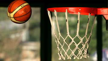 Αλλαγές βασικών κανονισμών σε διάστημα δύο ετών αποφάσισε η FIBA