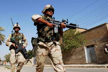 Συνεχίζονται οι συγκρούσεις μεταξύ αμερικανικών δυνάμεων και ενόπλων στη Βαγδάτη