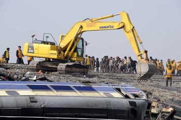 Η υπερβολική ταχύτητα προκάλεσε το πολύνεκρο σιδηροδρομικό δυστύχημα στην Κίνα