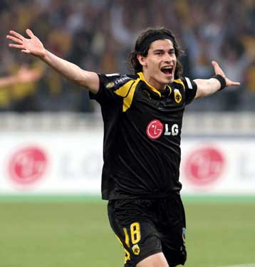 Και με τη «βούλα» στην ΑΕΚ ο Μπλάνκο μέχρι το 2011