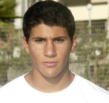 Στο Λονδίνο για να δοκιμαστεί από την Αρσεναλ ο Καρέλης