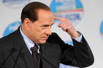 Δικαστικό μπλόκο στους παπαράτσι «έβαλε» ο Σίλβιο Μπερλουσκόνι