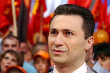 Μεγάλο προβάδισμα του Νίκολα Γκρούεφσκι εν όψει των εκλογών στην ΠΓΔΜ