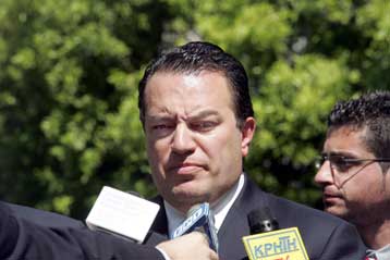 Υποχρεωτική καθίσταται -επιτέλους- βάσει νόμου η εκπαίδευση ατόμων με αναπηρία