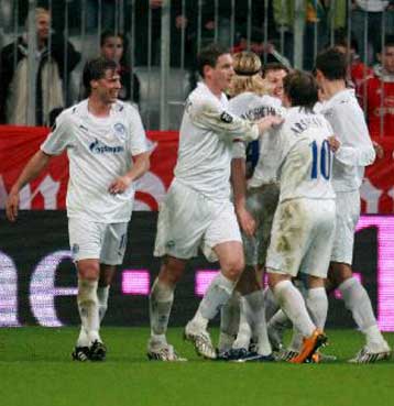 Τα φώτα στους επαναληπτικούς ημιτελικούς του UEFA