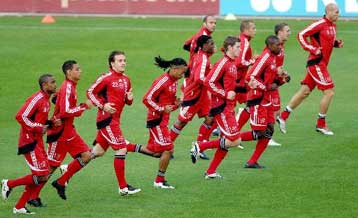 Κοντά στον τελικό των πλέι οφ ο Αγιαξ, 2-1 τη Χέρενφεν