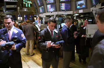 Πάνω από τις 13.000 μονάδες ο Dow Jones την Πρωτομαγιά