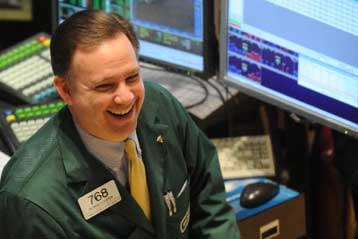 Μικρότερη από την αναμενόμενη μείωση των θέσεων εργασίας στις ΗΠΑ τον Απρίλιο