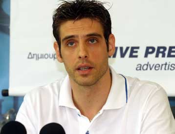 Πρόεδρος, προπονητής αλλά και παίκτης του Ηρακλή θέλει να είναι ο Κράβαρικ