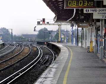 Η κυβέρνηση της Ν.Ζηλανδίας επανακρατικοποιεί το δίκτυο σιδηροδρόμων μετά από 15 έτη