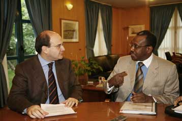 Το πρόγραμμα για τις τηλεπικοινωνίες, παρουσίασε ο Κ.Χατζηδάκης στον επικεφαλής της ITU