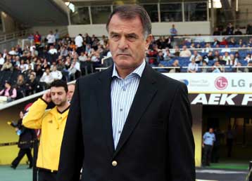 Συνεχίζει τα «πειράματα» ο Μπάγεβιτς ενόψει Τελικού