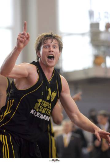 Στην παράταση έσωσε την παρτίδα ο Αρης με 98-95 επί του Αμαρουσίου