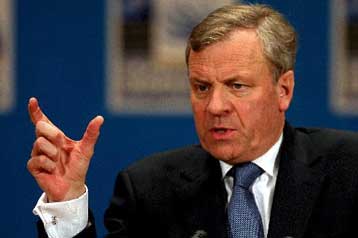 Προειδοποιήσεις του ΓΓ του ΝΑΤΟ για τις «πυρηνικές φιλοδοξίες» ορισμένων χωρών