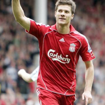 Την απόκτηση του Τσάμπι Αλόνσο επιθυμεί η Γιουβέντους