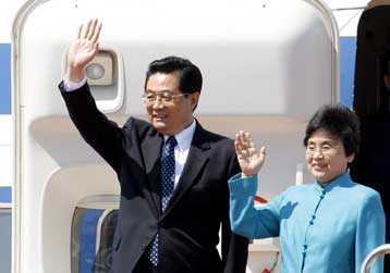 Στο Τόκιο ο Χου Zιντάο στην πρώτη επίσκεψη Κινέζου ηγέτη εδώ και μια δεκαετία