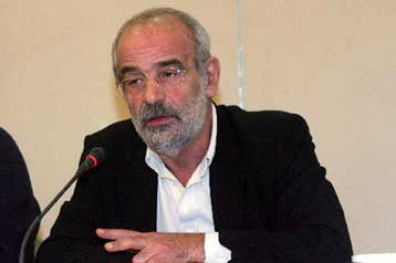 Η συνταγματική αναθεώρηση θα καταρρεύσει, εκτιμά ο Αλ.Αλαβάνος