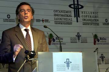 Λήψη μέτρων για την καταπολέμηση της πειρατείας ανακοίνωσε ο Μιχάλης Λιάπης