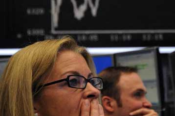 Ανοδος στην Γουόλ Στριτ, καθοδική η πορεία των ευρωπαϊκών χρηματηστηρίων