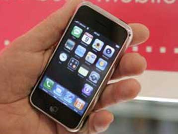 Εντός του καλοκαιριού αναμένεται να κυκλοφορήσει τo iPhone στην Ελλάδα