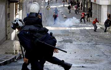 Πρόταση μομφής κατά της κυβέρνησης Ερντογάν για την αστυνομική βία την Πρωτομαγιά