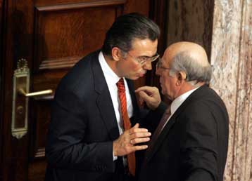 Ρίχνει τους τόνους η κυβέρνηση στην «παράθεση απόψεων» Σουφλιά-Δήμα