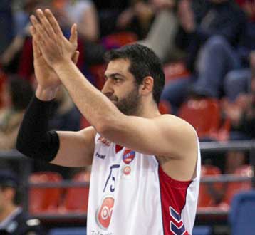 Χάνει τους δύο πρώτους αγώνες με τον Παναθηναϊκό ο Γιαννούλης